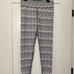 Victoria’s Secret Pink yoga/activewear leggings